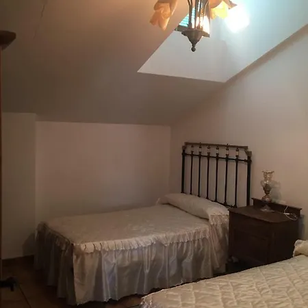 Casa Rural Plaza Vieja Saldana